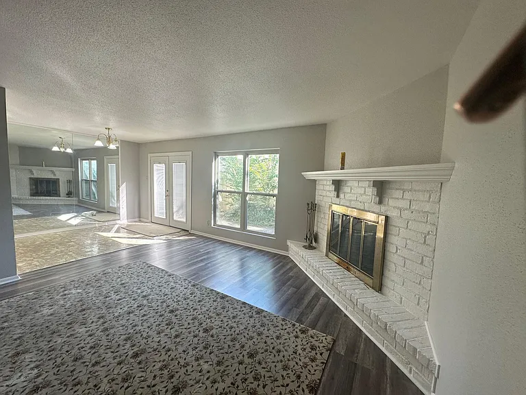 6632 Marshall Place Dr — Photo 2