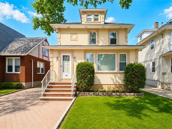 109 Coddington Ave, Staten Island, NY 10306