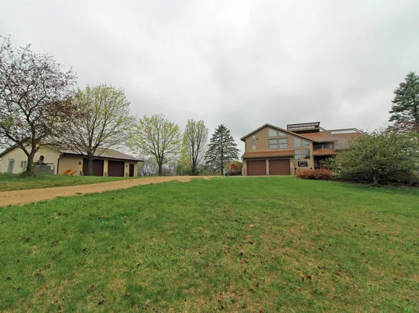 6004 Blue Ridge Rd, Barneveld, WI 53507