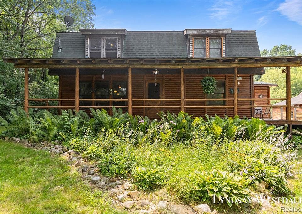 6388 Ten Mile Rd NE, Rockford, MI 49341 Zillow