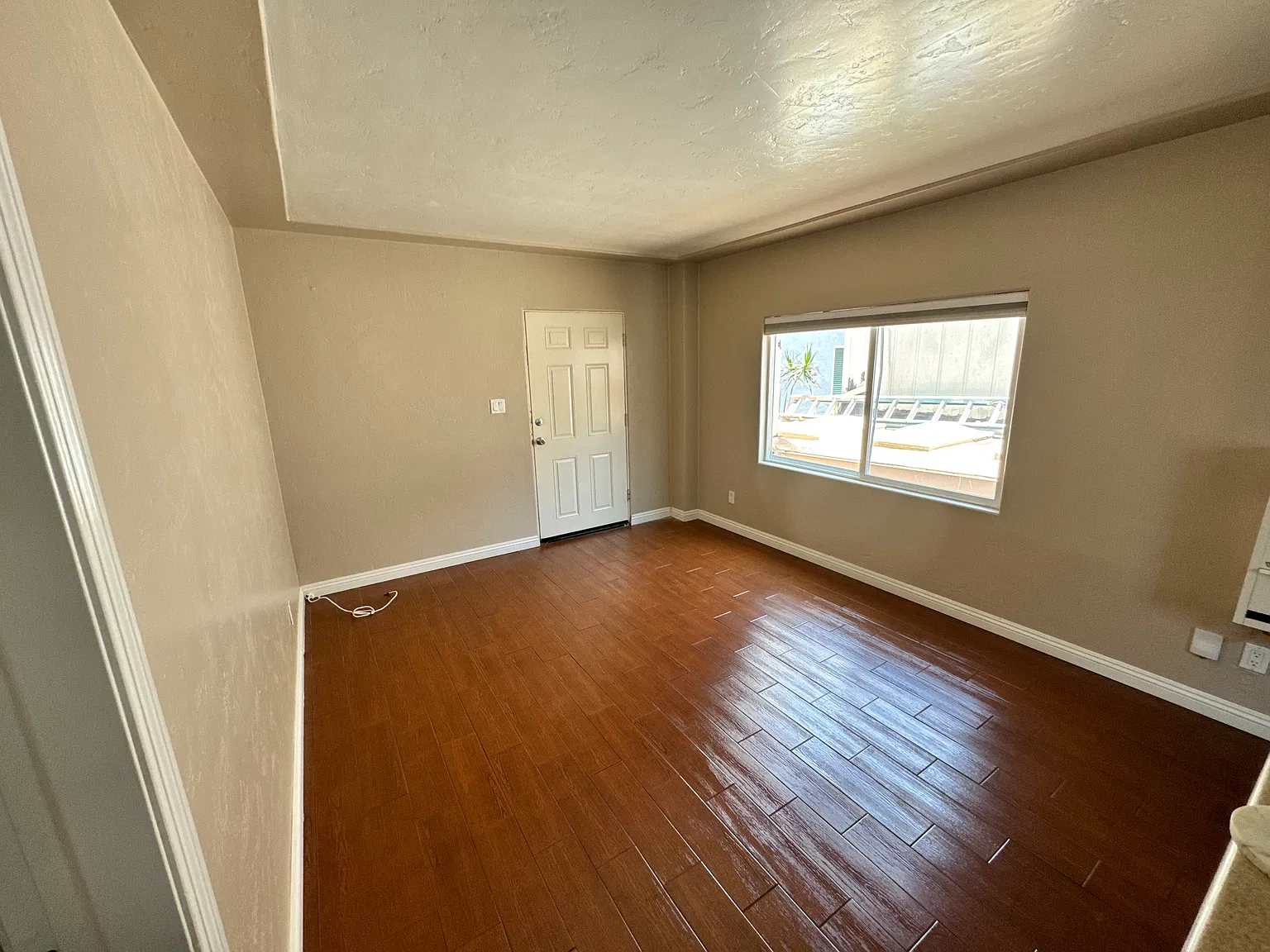 1 bed, 635 sqft, $3,250 — Photo 2