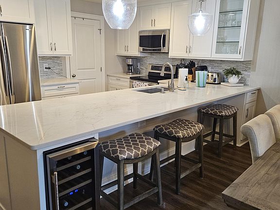 3rd image of 445 Marina Point Rd Unit A204