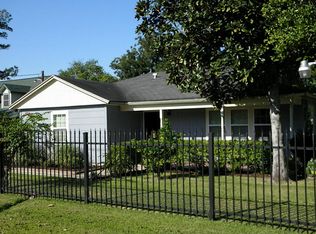 108 N 7th St, Highlands, TX 77562