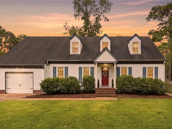 424 Pines Of Warrick Dr, Chesapeake, VA 23322