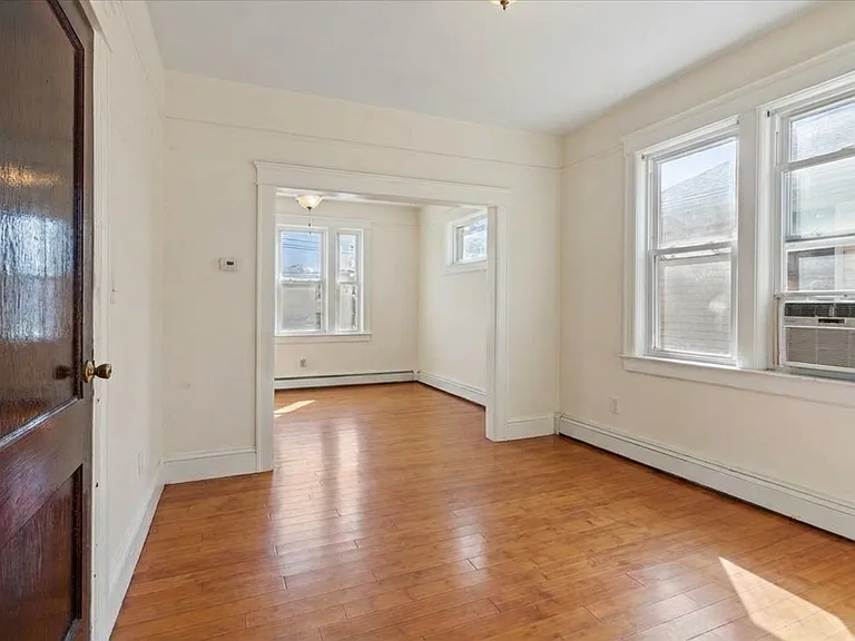 436 Undercliff Ave #2 — Photo 4