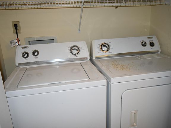 3rd image of 153 Monarch Ln