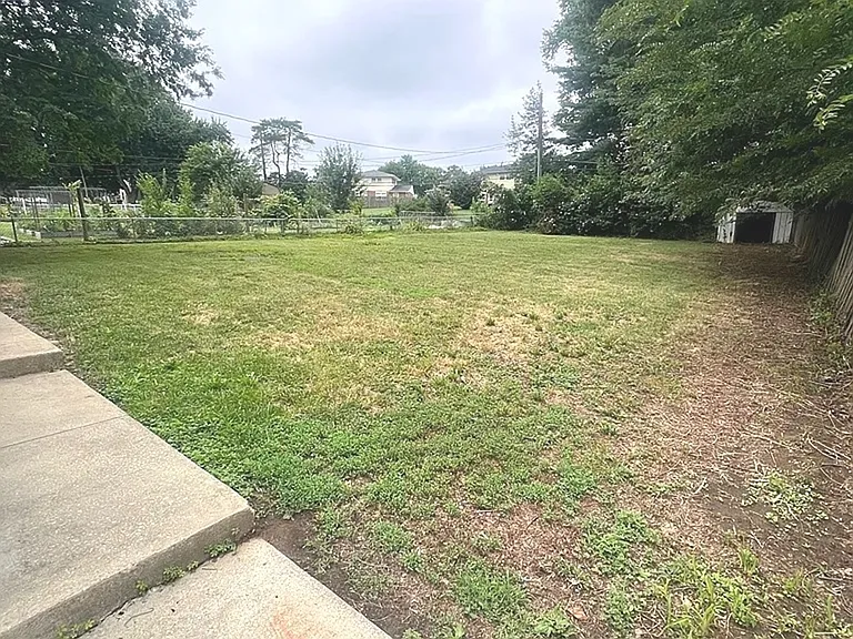 1109 Milltown Rd — Photo 10