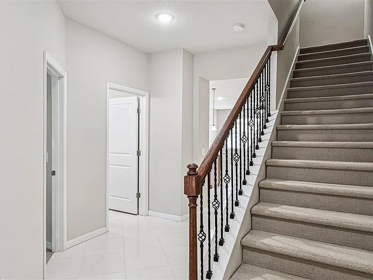7260 Duxbury Ln — Photo 9