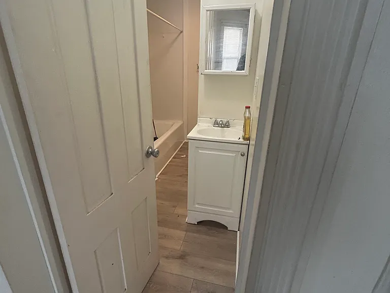 21 Lincoln Ave #2 — Photo 2