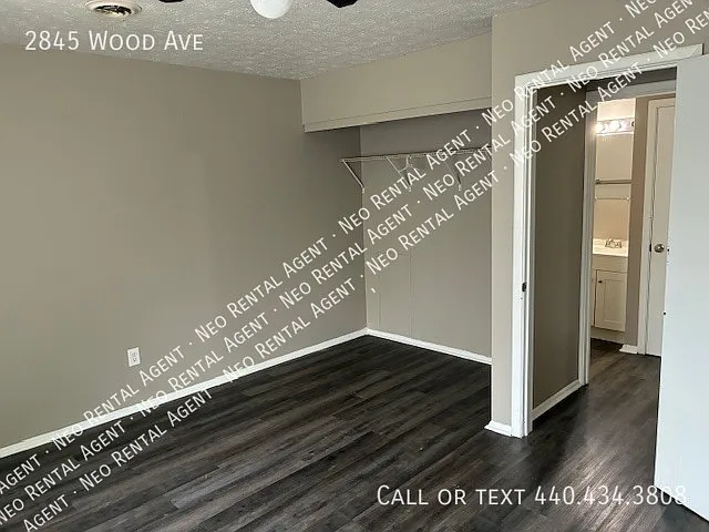 2845 Wood Ave — Photo 5