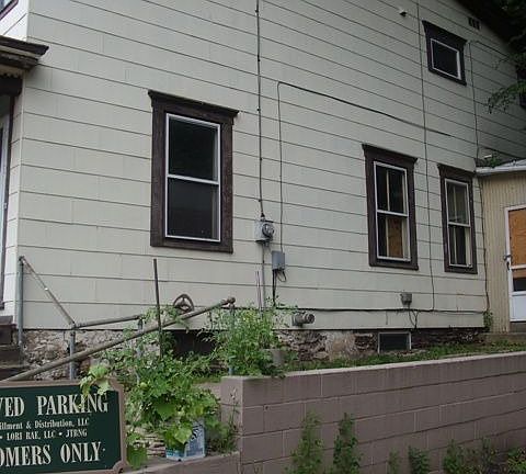 right side 