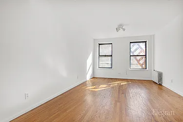 Rented by (Legacy) Elegran