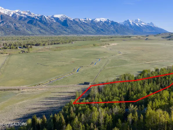 1000 N Pratt Rd, Jackson, WY 83001