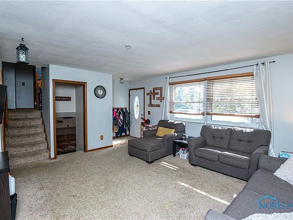 3rd image of 2540 Eden East Dr