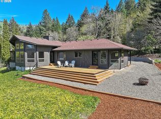 201 NW Country Place Dr, White Salmon, WA 98672
