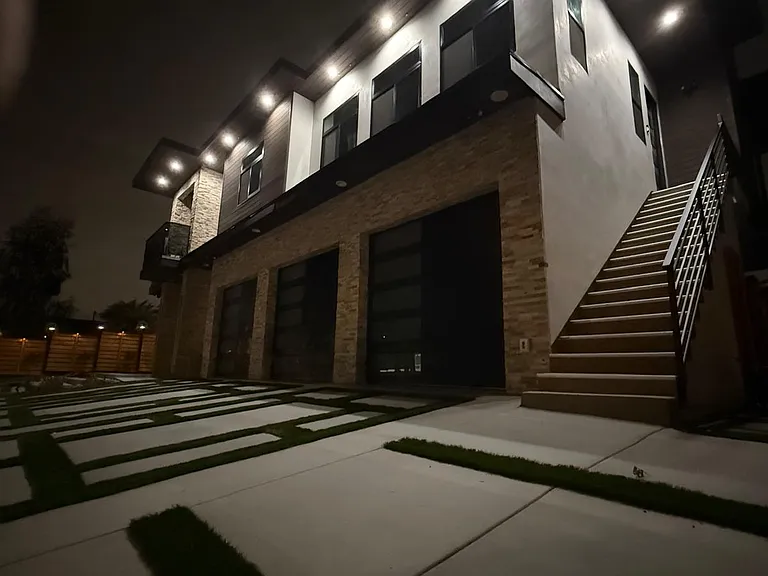 3273 Hedwig Rd — Photo 32