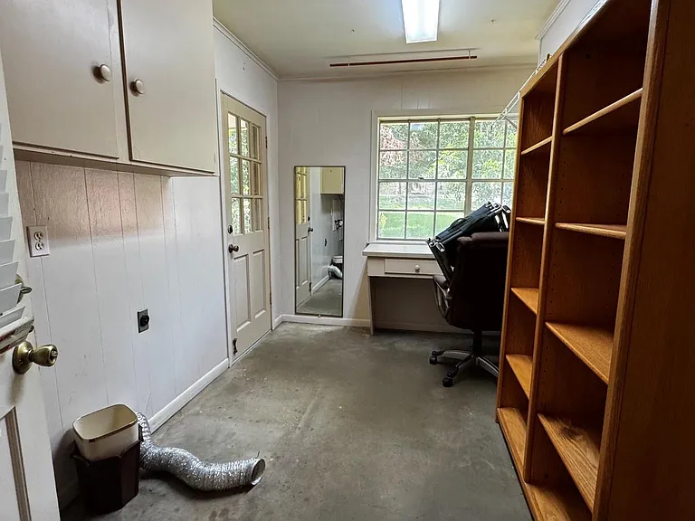 809 Atlow Dr — Photo 17