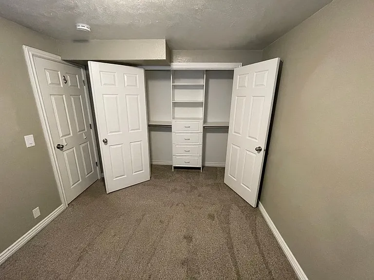 1122 S Lake St #1 — Photo 11
