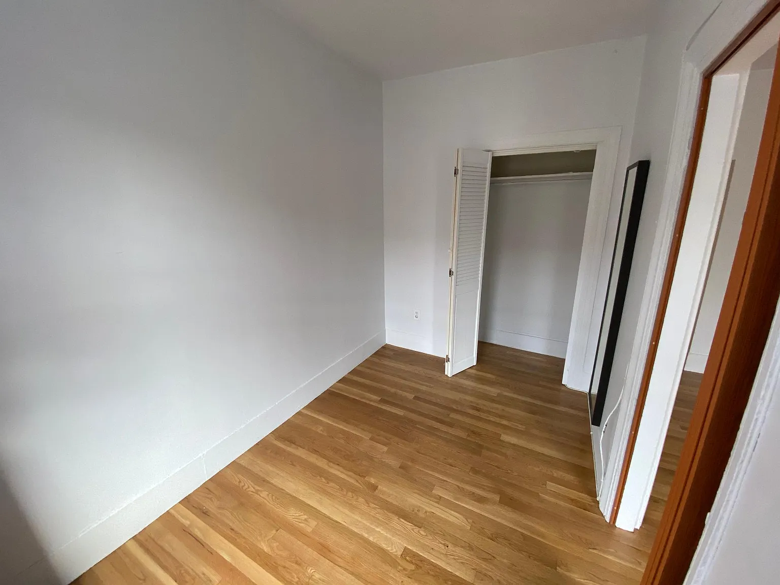 1 bed, 450 sqft, $2,450 — Photo 4
