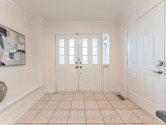 3rd image of 489 Ravineview Way