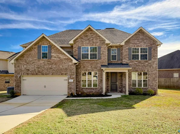 68 Churchill Ter, Decatur, AL 35603