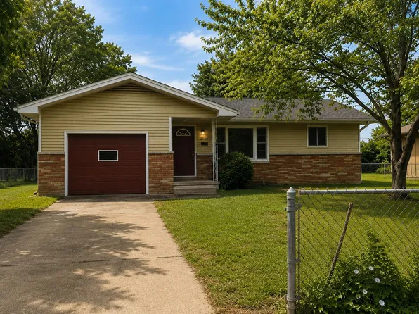 2140 N Kentwood Avenue, Springfield, MO 65803