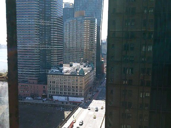 3rd image of 5 Tudor City Pl APT 1324