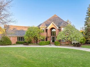 1211 Highgate Ct, Libertyville, IL 60048