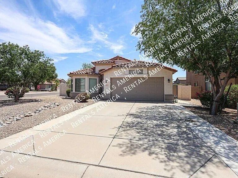 51 W Hereford Dr — Photo 2
