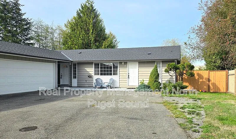 2 bed, 1.0 bath, 832 sqft, $2,295 — Photo 2