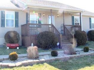 35 Jennings Knob Rd, Vine Grove, KY 40175