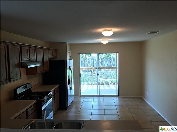 4th image of 165 Opal Lake Dr