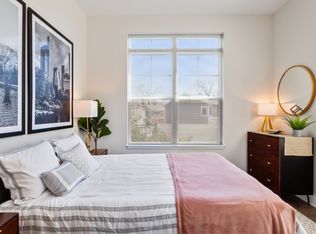 2883 E 195th St APT 1, Bronx, NY 10461