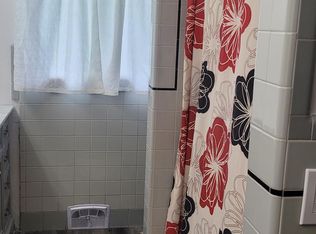 48 Ford St, Ansonia, CT 06401