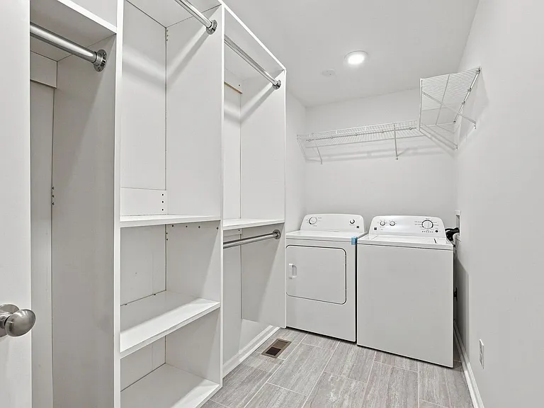 800 Oak St — Photo 14