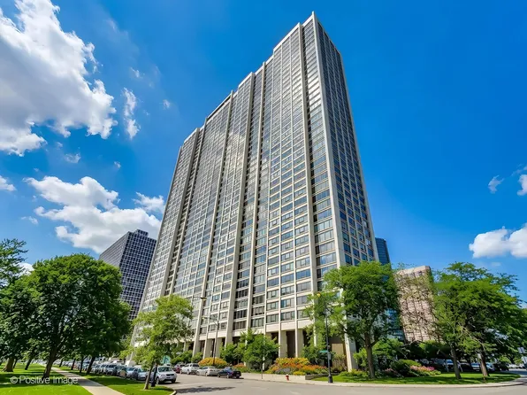 2800 N Lake Shore Dr APT 1003, Chicago, IL 60657