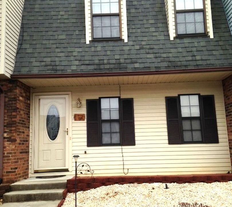 1st image of 166 Kitty Hawk Sq