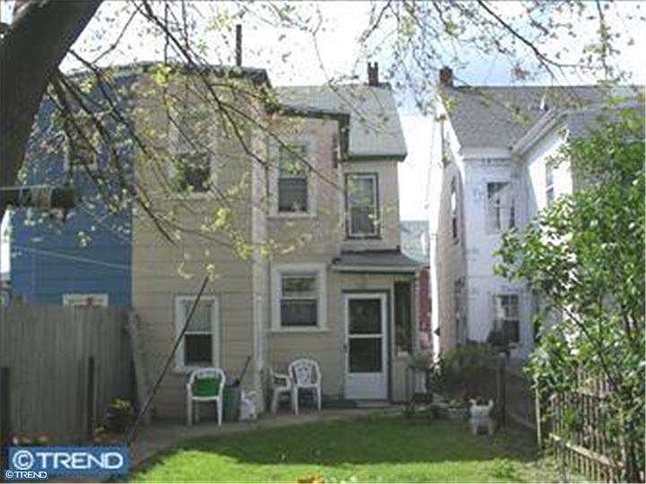 2nd image of 540 Spruce St