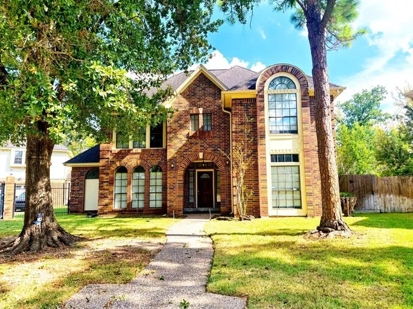 9911 Chalford Dr, Sugar Land, TX 77498