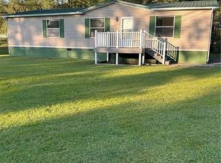 410 Harbour Ln, Hurricane, WV 25526