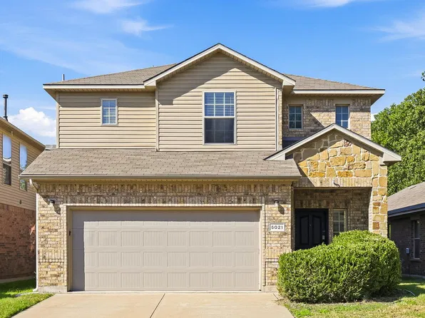 5021 Britton Ridge Ln, Fort Worth, TX 76179