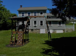 16 Lommason Glen Rd, Belvidere, NJ 07823