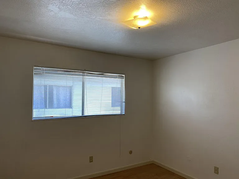 1304 Ensenada Dr #1 — Photo 14