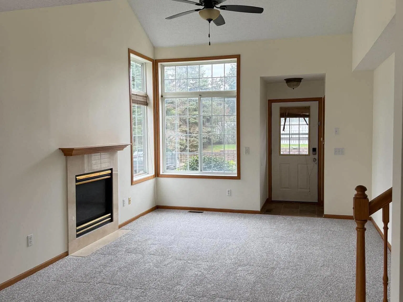 3 bed, 1606 sqft, $2,350 — Photo 4