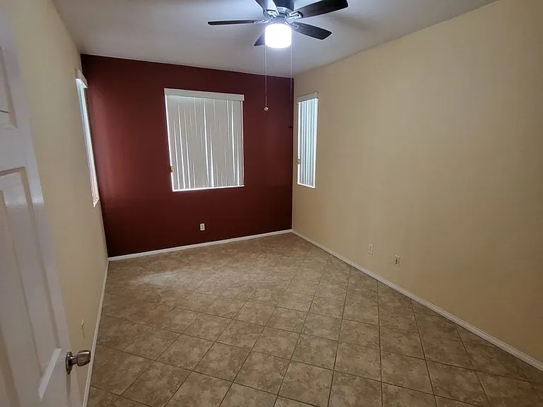 1873 Villines Ave — Photo 4