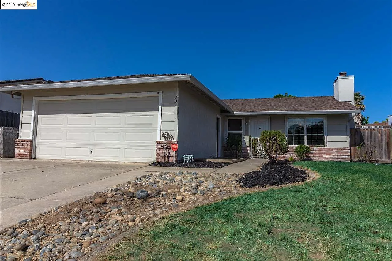35 Monique Ct photo 1