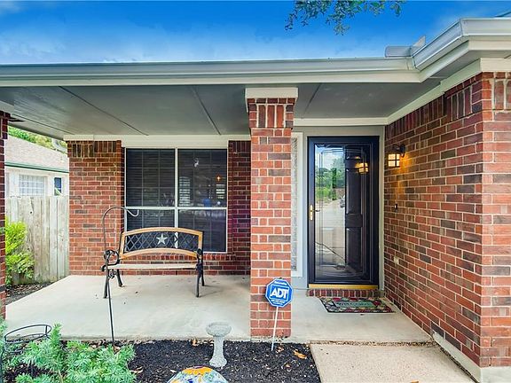 2nd image of 805 Dornach Ct