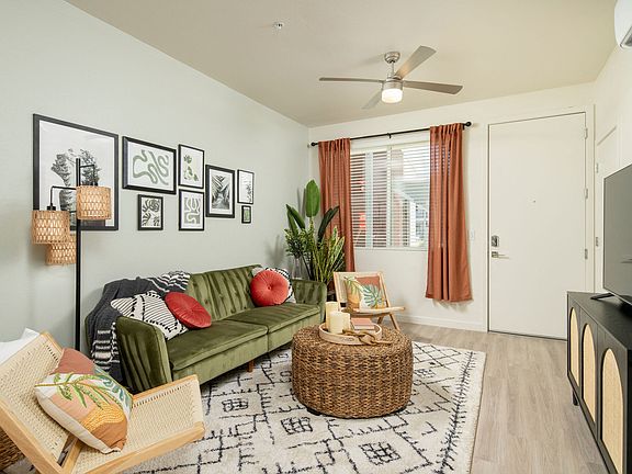 Studio - Living Room/Bed Area