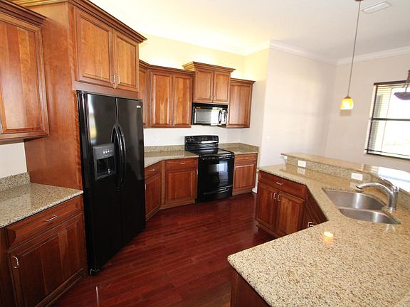 2nd image of 1530 Absaroka Ln