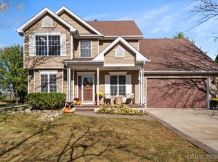 1271 Ivy St, Dekalb, IL 60115